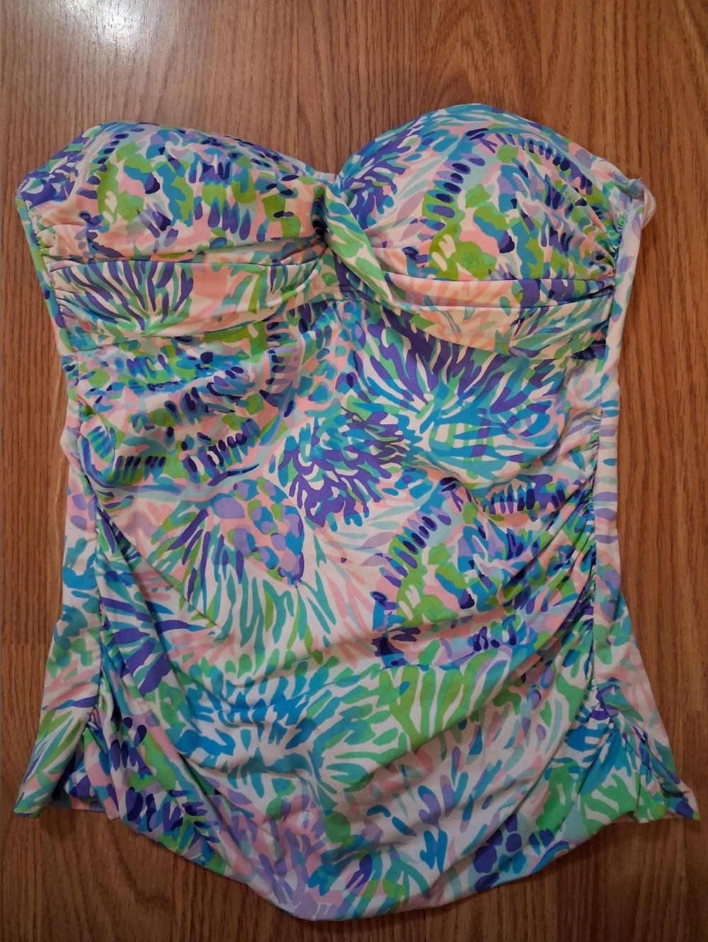 LILLY PULITZER Flamenco Tankini Swim Top.  Womens.  Size 6
